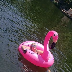 Meet your Posher, Cari